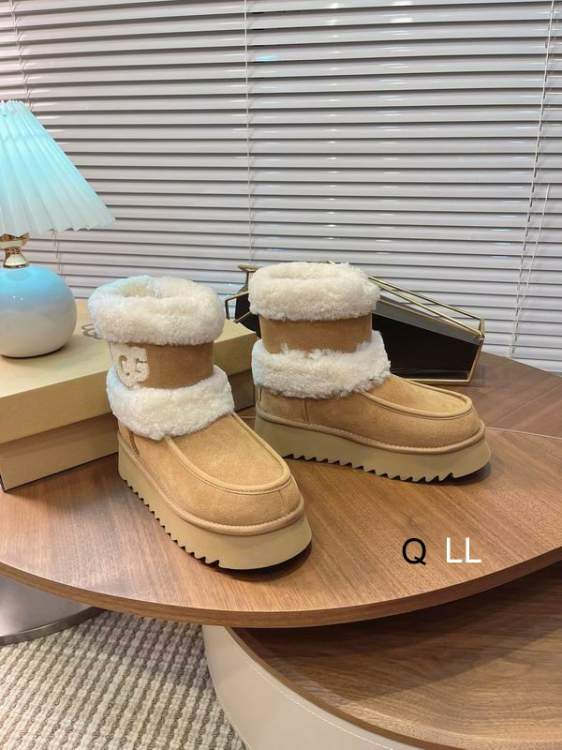 Picture of UGG Shoes _SKUUGGsz35-45LL101119864